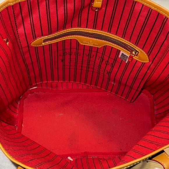 Designer Brown and Tan Tote Bag - Picture 4 of 5